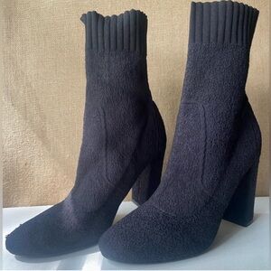 🖤 Charles by Charles David black boucle stretch boot size 8.5 NWOT 🖤